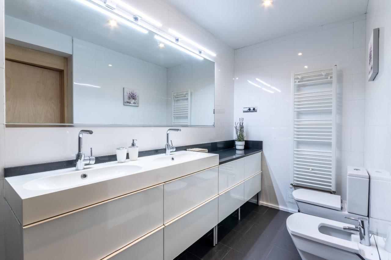 New! Lovely 3-Bedroom Loft In Bilbau Exterior foto